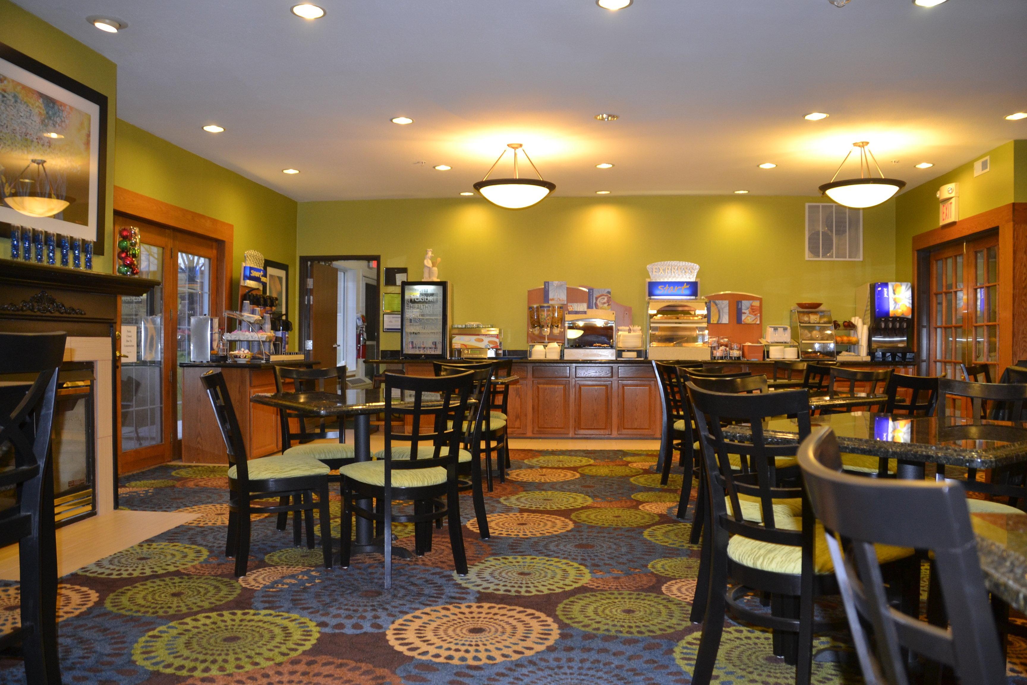 Hotel Express & Bloomington-normal Area By Ihg 3*